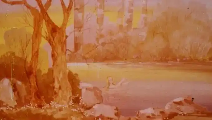 Imagine reprezentând un peisaj natural cu un lac și copaci, cu un text despre o persoană pe nume Eliza.