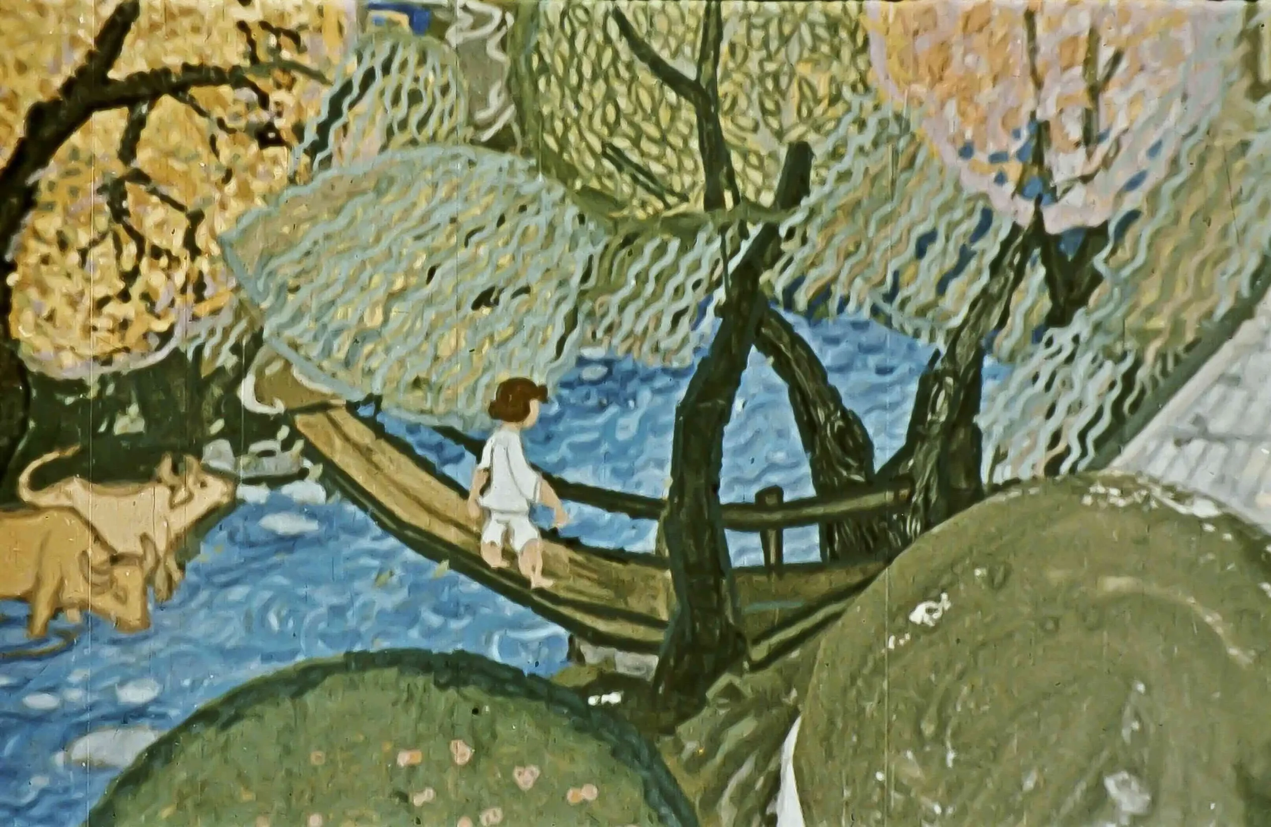 Ilustrație cu un copil pe un pod, lângă un râu, pe fundal cu copaci și o vacă.