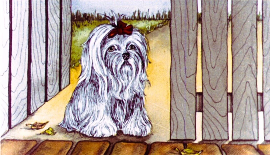 O ilustrație a unui câine mic, cu blană albă și gri, așezat pe podea, cu o fundiță roșie pe cap, lângă o poartă deschisă, cu un peisaj verde în fundal.