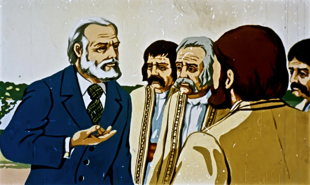 Ilustrație cu cinci bărbați într-o conversatie, unul dintre ei având barbă și purtând un costum, iar ceilalți îmbrăcați în haine tradiționale.