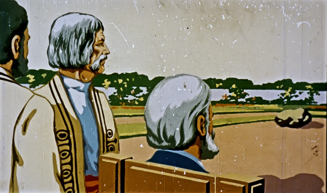 O imagine în care trei bărbați se află pe un fundal de peisaj, observând ceva în fața lor.