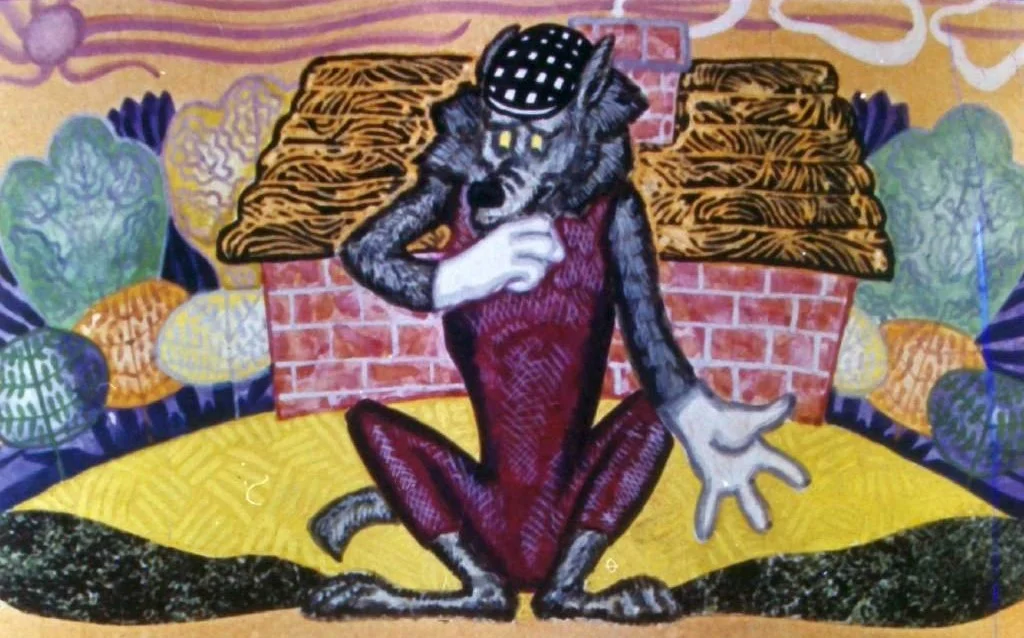 Ilustrație colorată a unui lup în pijama, stând în fața unei case cu acoperiș de paie, cu un fundal artistic.