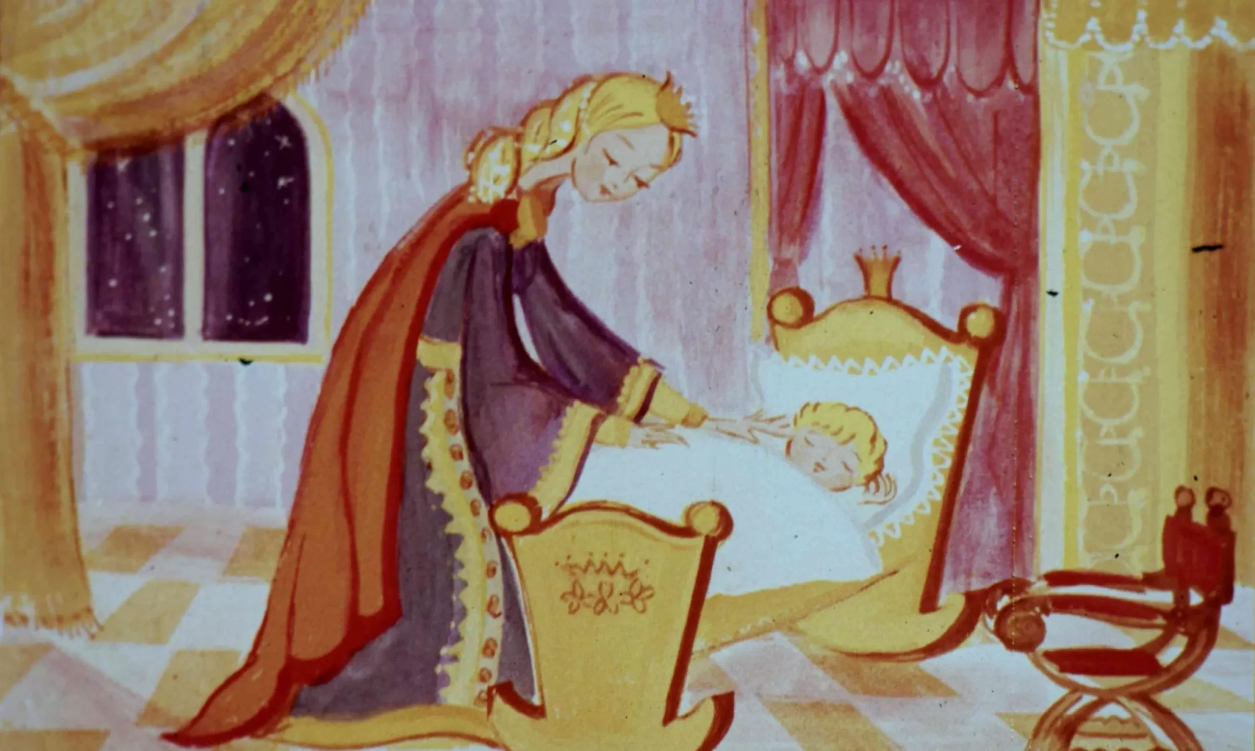 O ilustrație care prezintă o regină îmbrăcată în mantie, aplecându-se pentru a se uita la un copil care doarme într-un pătuț, într-o cameră decorată cu draperii și feronerie.