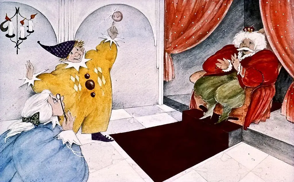 Ilustrație cu un clown îmbrăcat în haine colorate, care ține un obiect strălucitor, în fața unui rege așezat pe un tron, alături de o femeie cu păr deschis, într-o cameră decorată cu draperii roșii.