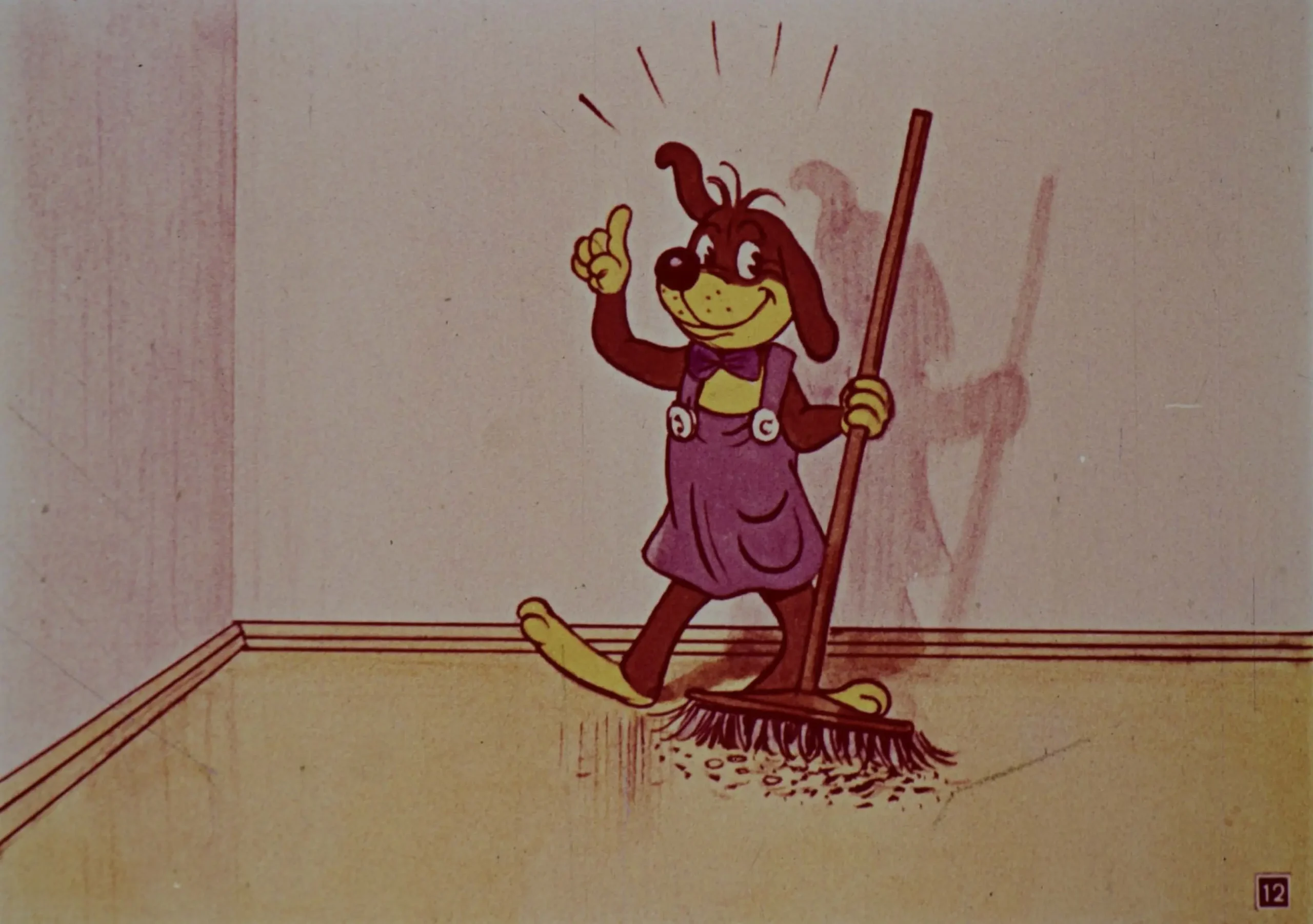 O ilustrație a unui câine animat, îmbrăcat în salopetă, care face curățenie cu o mătură într-o cameră.