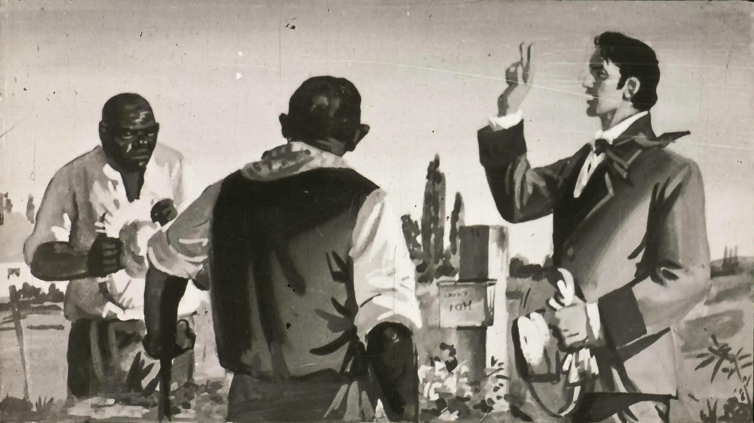 Imagine în alb și negru cu trei bărbați, unul gesticulând, alții ascultând, pe un fundal de peisaj rural.