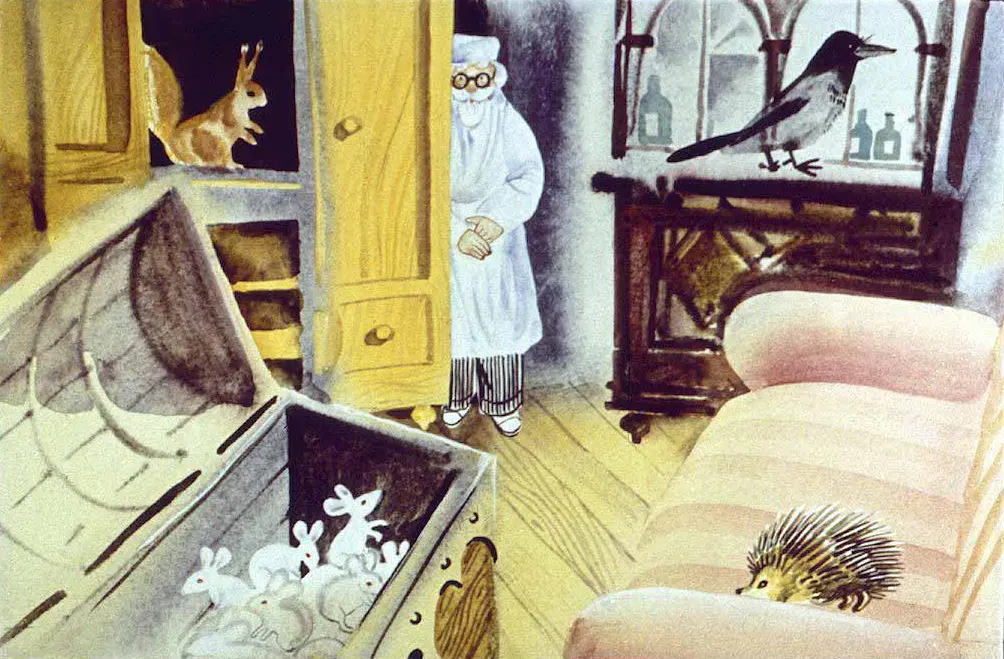 Ilustrație colorată cu un bătrân în halat alb, observând un sertar deschis cu iepuri albi, un veveriță într-un colț, un păianjen pe o fereastră, o pasăre pe un perete, și un arici pe un covor.
