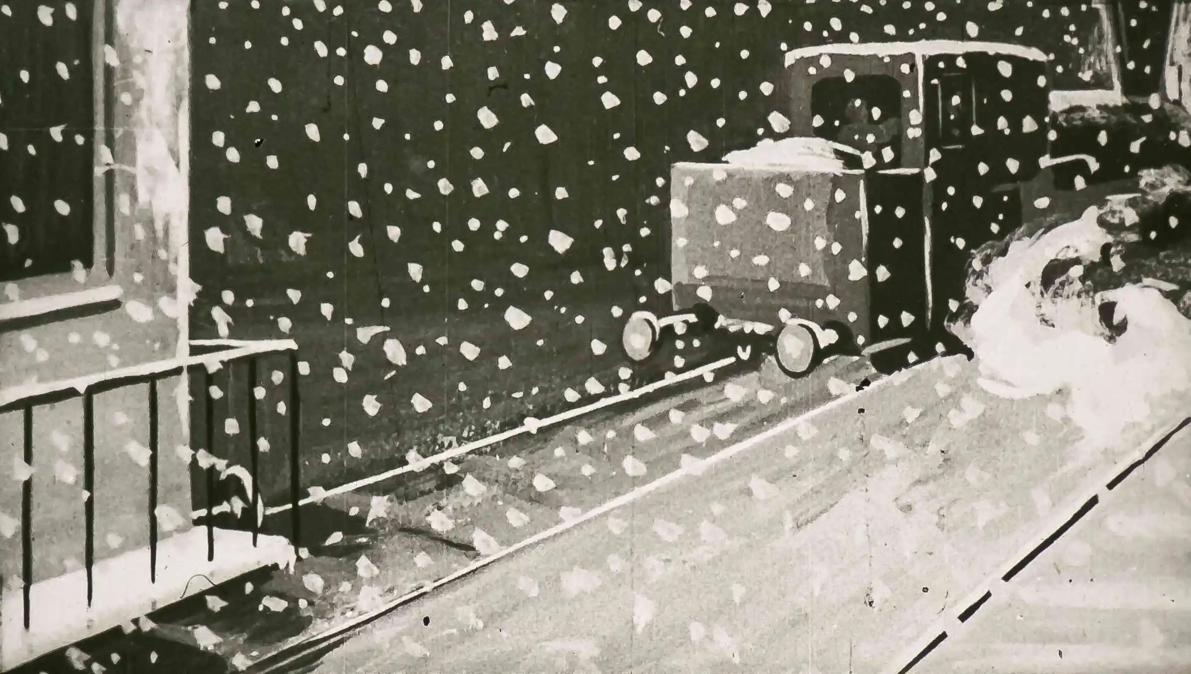 Imaginea unei locomotive și a unui tren pe o cărare acoperită cu zăpadă, cu text explicativ în partea de jos.