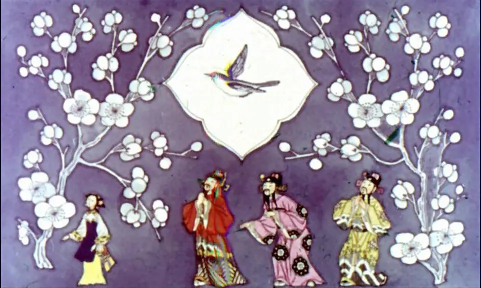 Ilustrație cu personaje tradiționale chineze înconjurate de flori, având un text descriptiv despre o privighetoare.